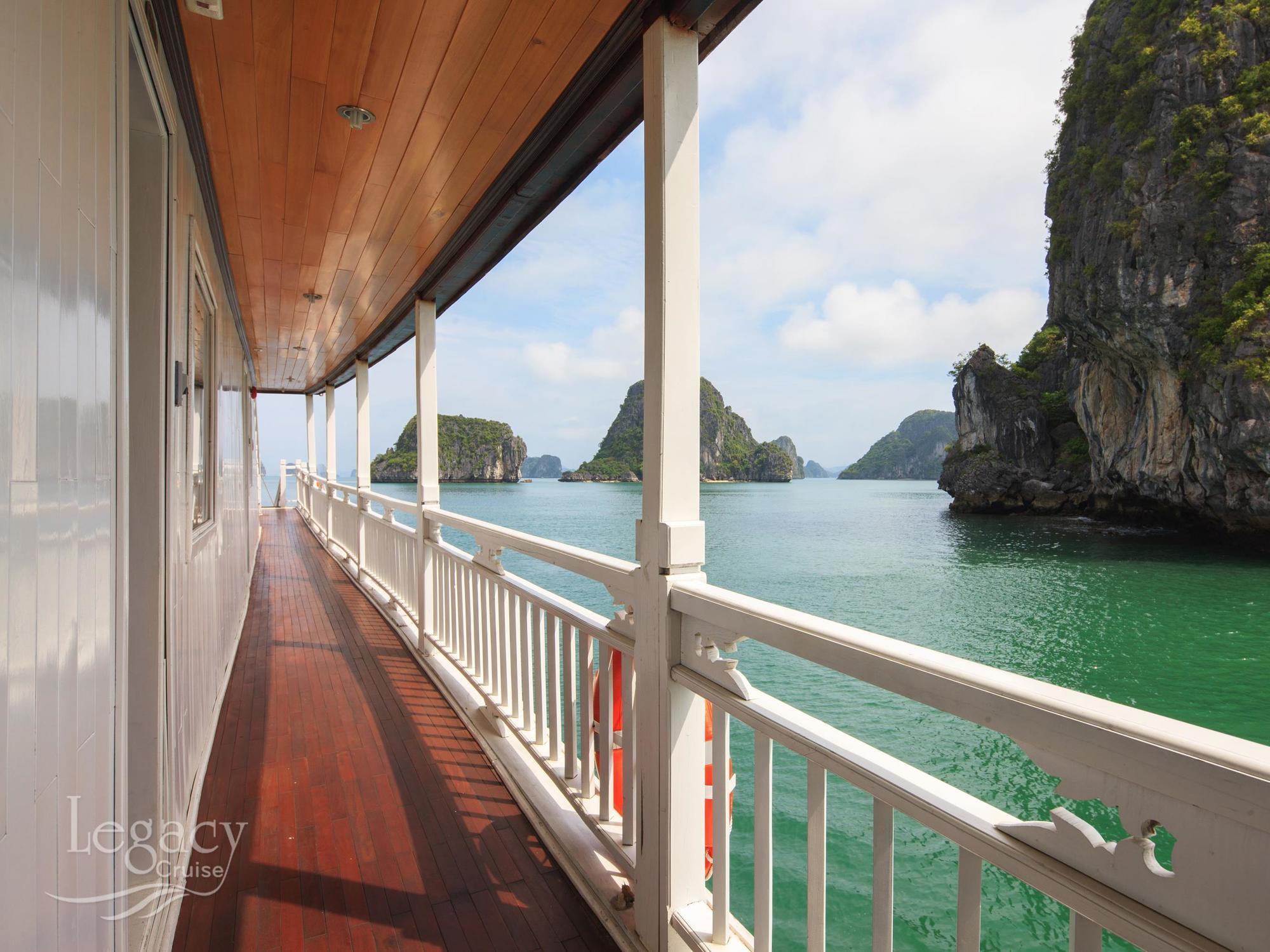 Halong Legacy Cruise Hotel Ha Long Bagian luar foto
