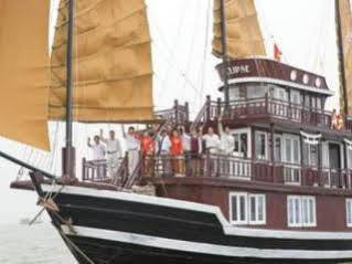 Halong Legacy Cruise Hotel Ha Long Bagian luar foto